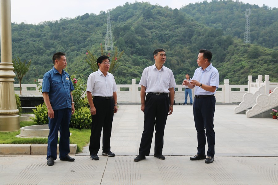 24-2018年8月，全省綠色礦山建設(shè)現(xiàn)場會在金徽股份召開，時任副省長李斌出席會議并做重要講話。.jpg